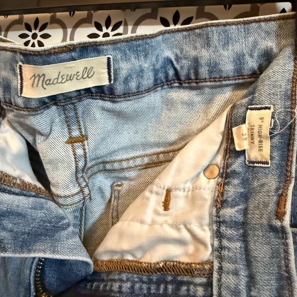 Madewell Light Blue Ankle Jeans - Picture 2 of 5